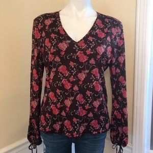 OLD NAVY FLORAL V-NECK LONG SLEEVE TOP W/TIE WRIST